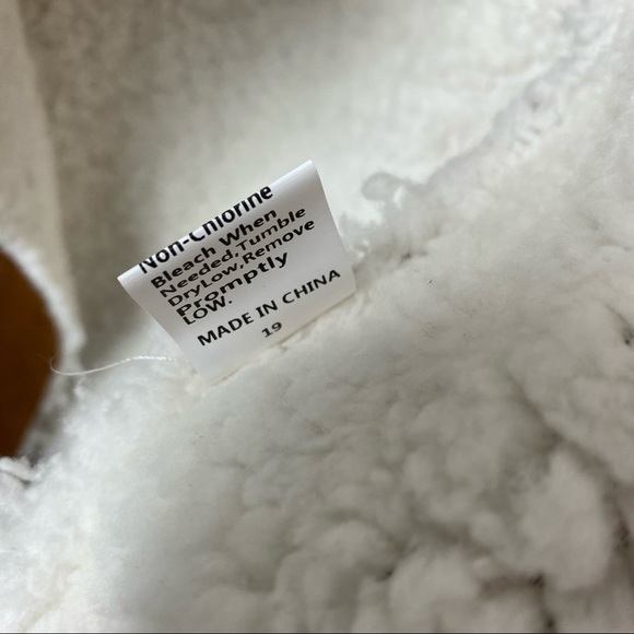 Chataeuamour Sz Medium faux suede leather sherpa women's sleeveless vest New - Picture 7 of 10